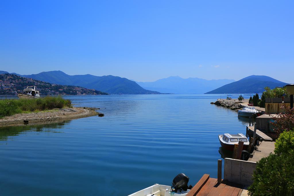 Apartments Riverside Herceg Novi Bagian luar foto
