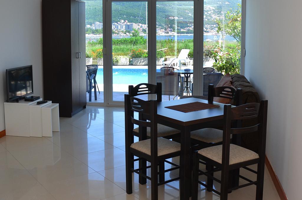 Apartments Riverside Herceg Novi Ruang foto