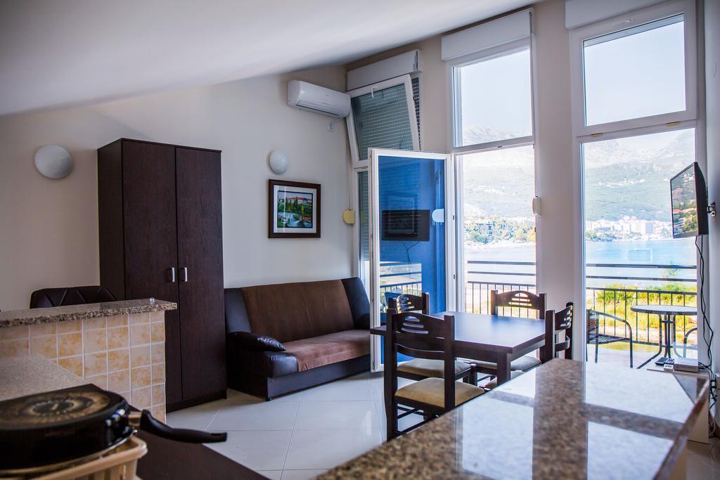 Apartments Riverside Herceg Novi Bagian luar foto